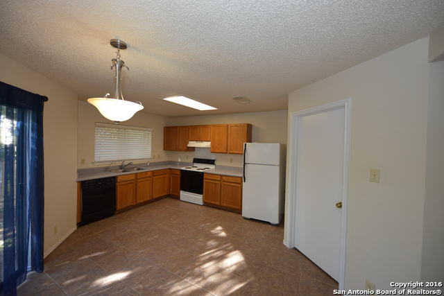 4914 Port Kenton San Antonio TX 78240