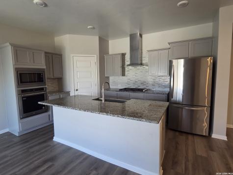 13023 Kathleen Street St.hedwig TX 78152
