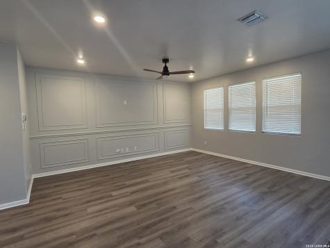 13023 Kathleen Street St.hedwig TX 78152