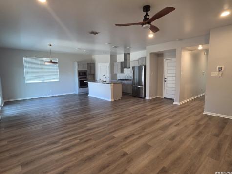 13023 Kathleen Street St.hedwig TX 78152