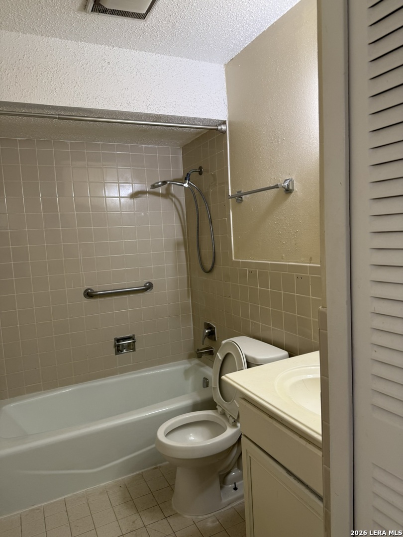 923 Vance Jackson San Antonio TX 78201
