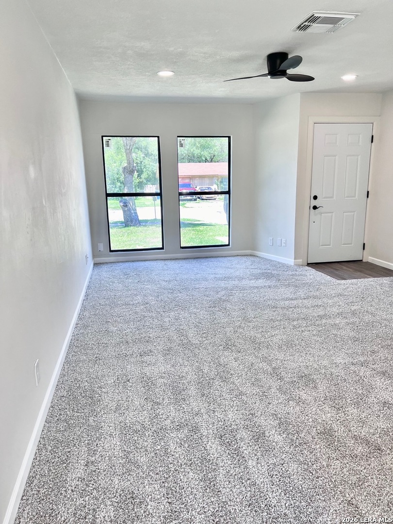 842 Saddlebrook San Antonio TX 78245