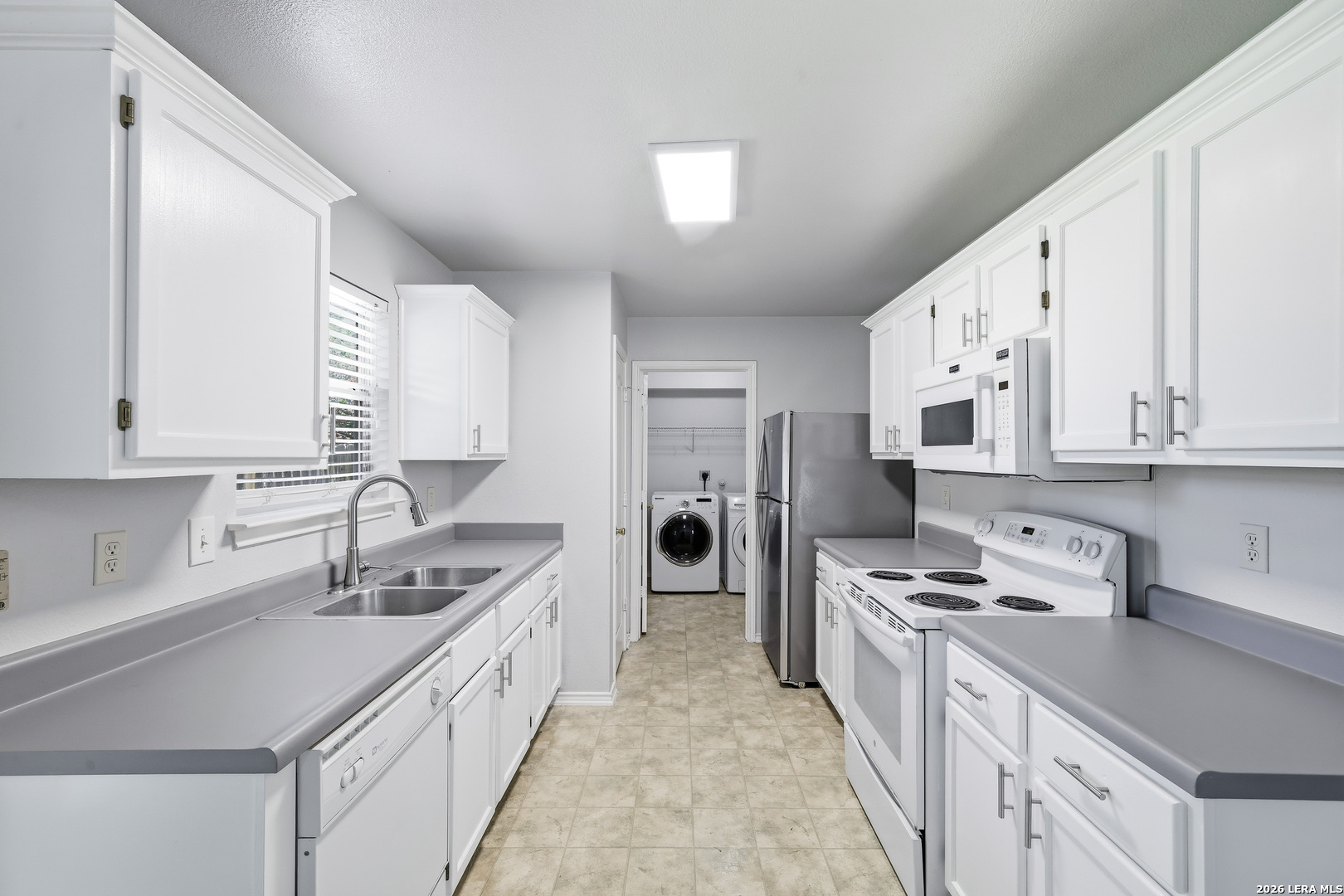 9427 Velvet Spring San Antonio TX 78254