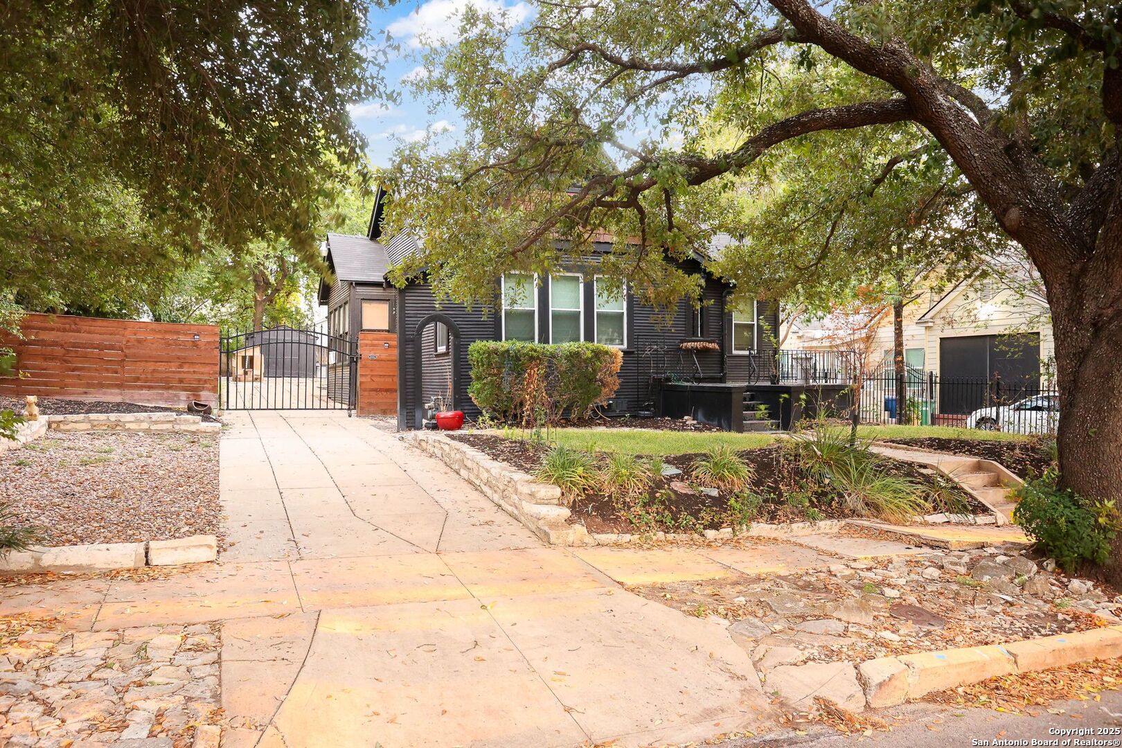 418 W Rosewood Avenue San Antonio TX 78212