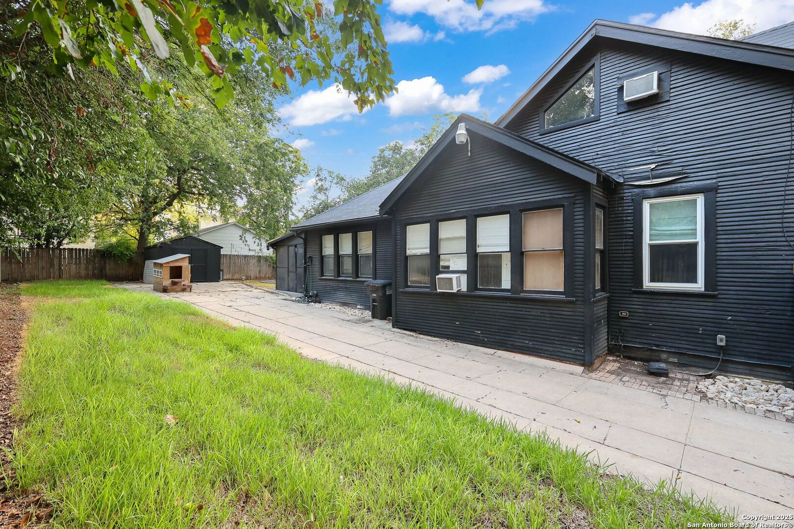 418 W Rosewood Avenue San Antonio TX 78212