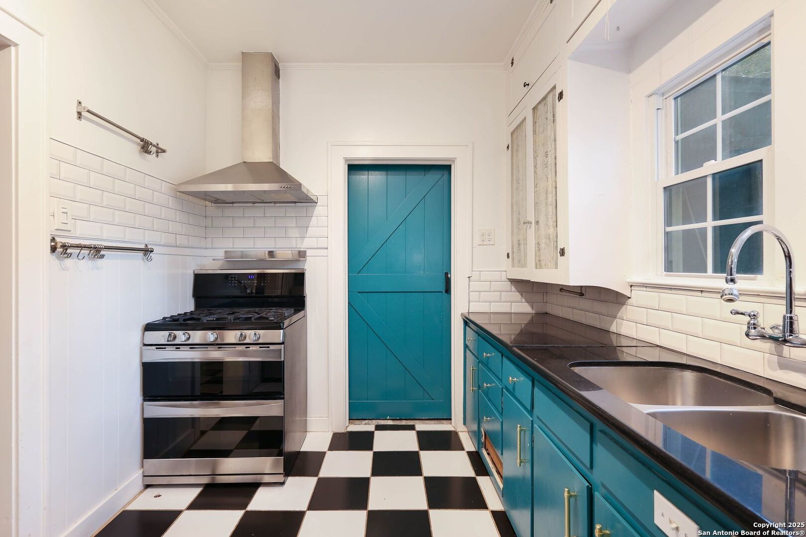 418 W Rosewood Avenue San Antonio TX 78212