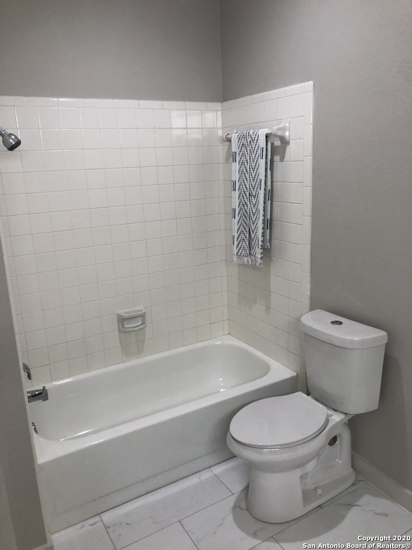 9415 Caen San Antonio TX 78254