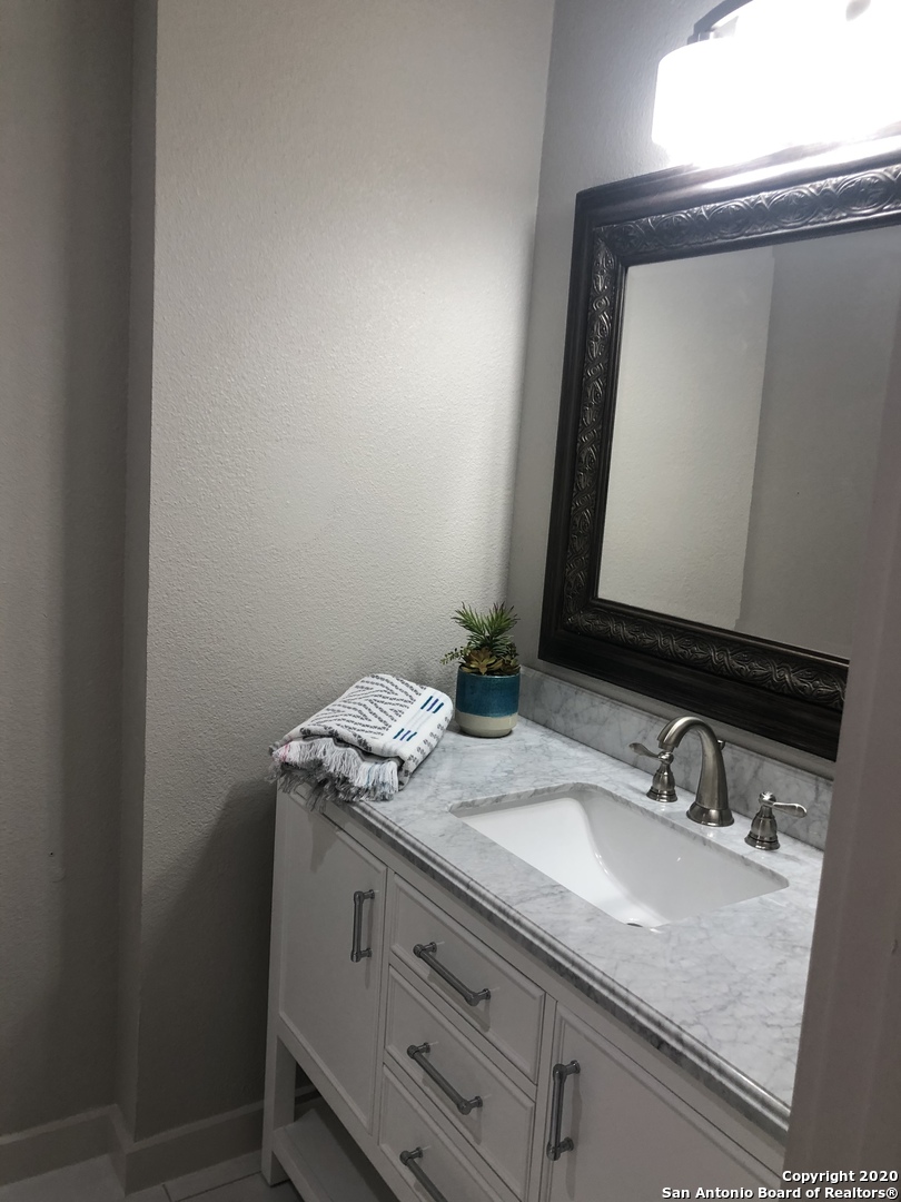 9415 Caen San Antonio TX 78254