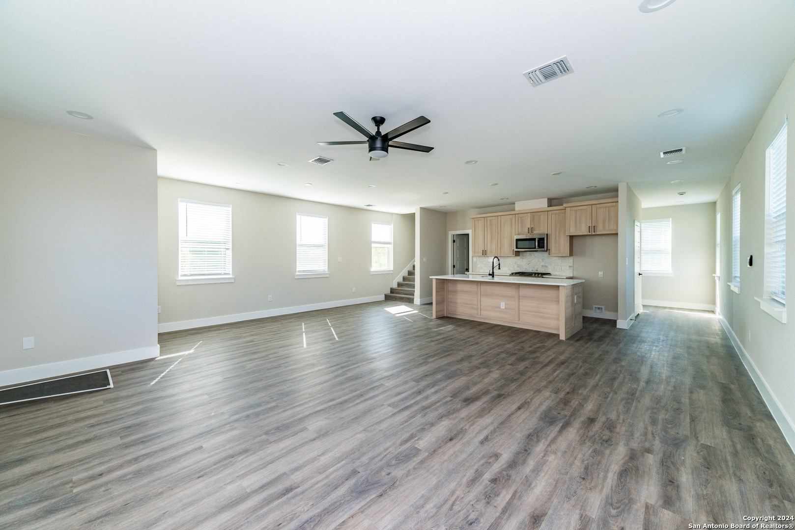 1618 W Lawndale Drive San Antonio TX 78209