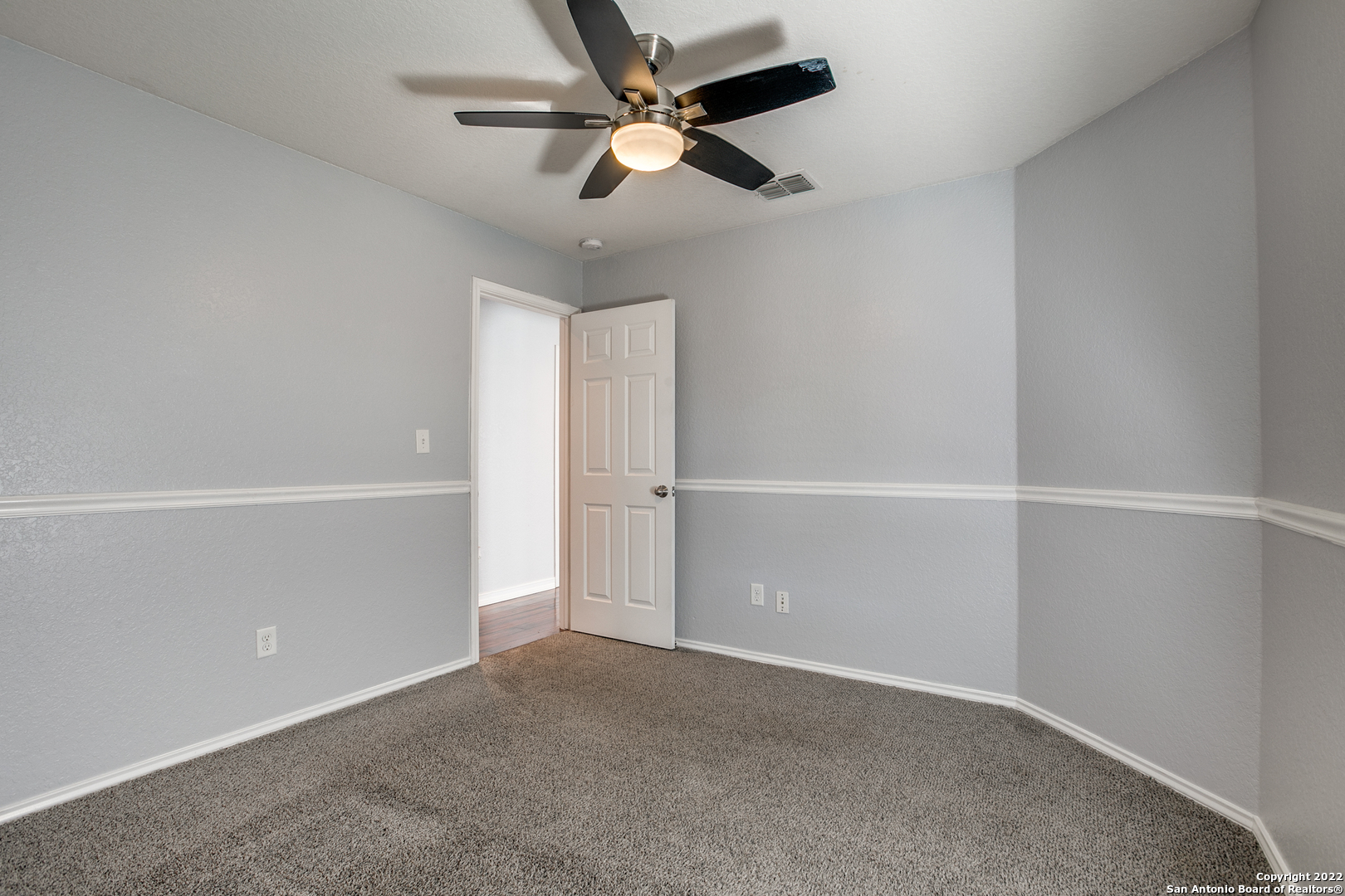 9010 Oakwood Park San Antonio TX 78254