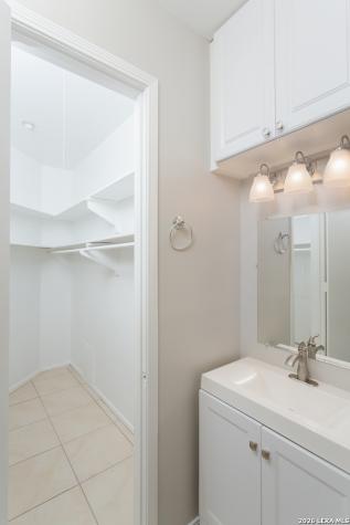 7709 Broadway San Antonio TX 78209