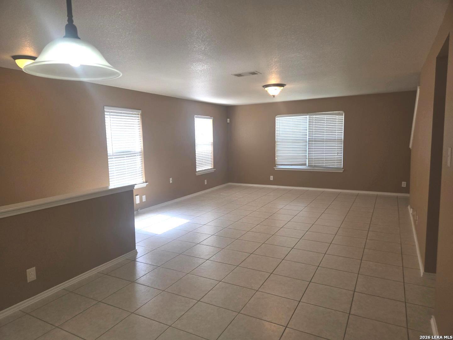 6515 Kestrel Lane San Antonio TX 78233