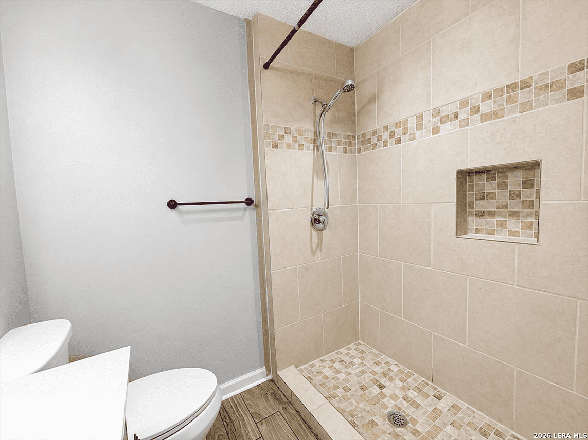 6506 Forest Grove San Antonio TX 78240