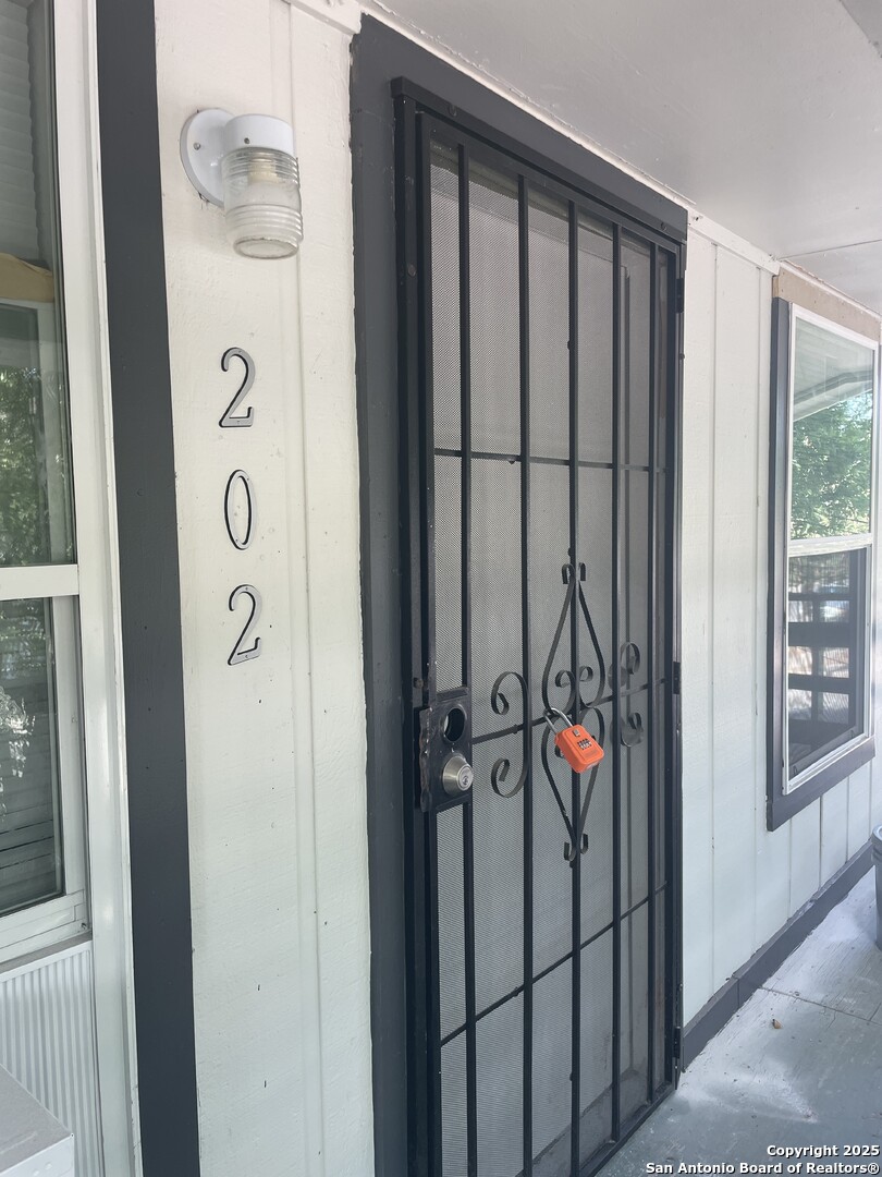 4818 Monterey Street San Antonio TX 78237