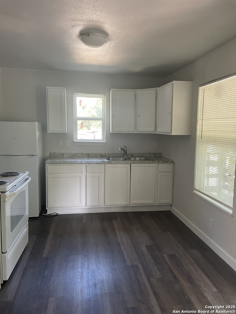 4818 Monterey Street San Antonio TX 78237