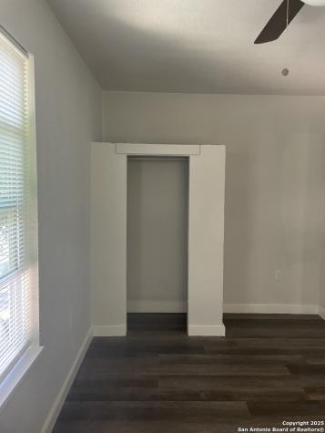 4818 Monterey Street San Antonio TX 78237