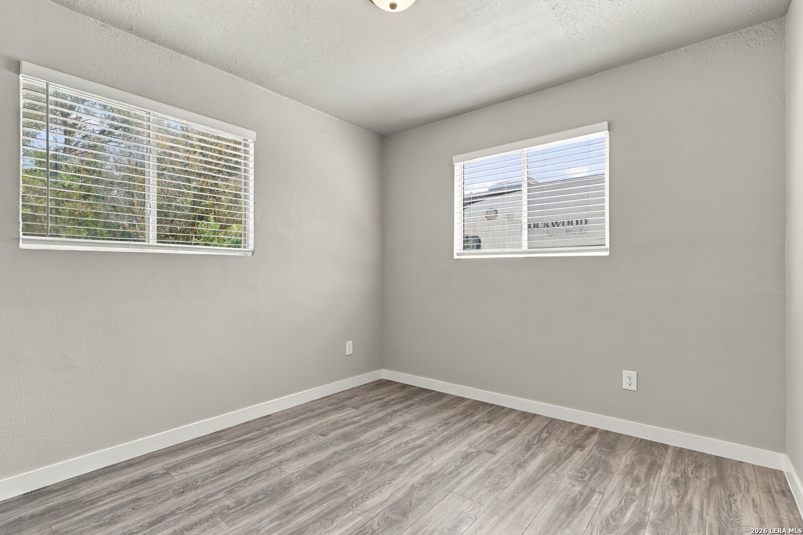606 S San Joaquin Avenue San Antonio TX 78237