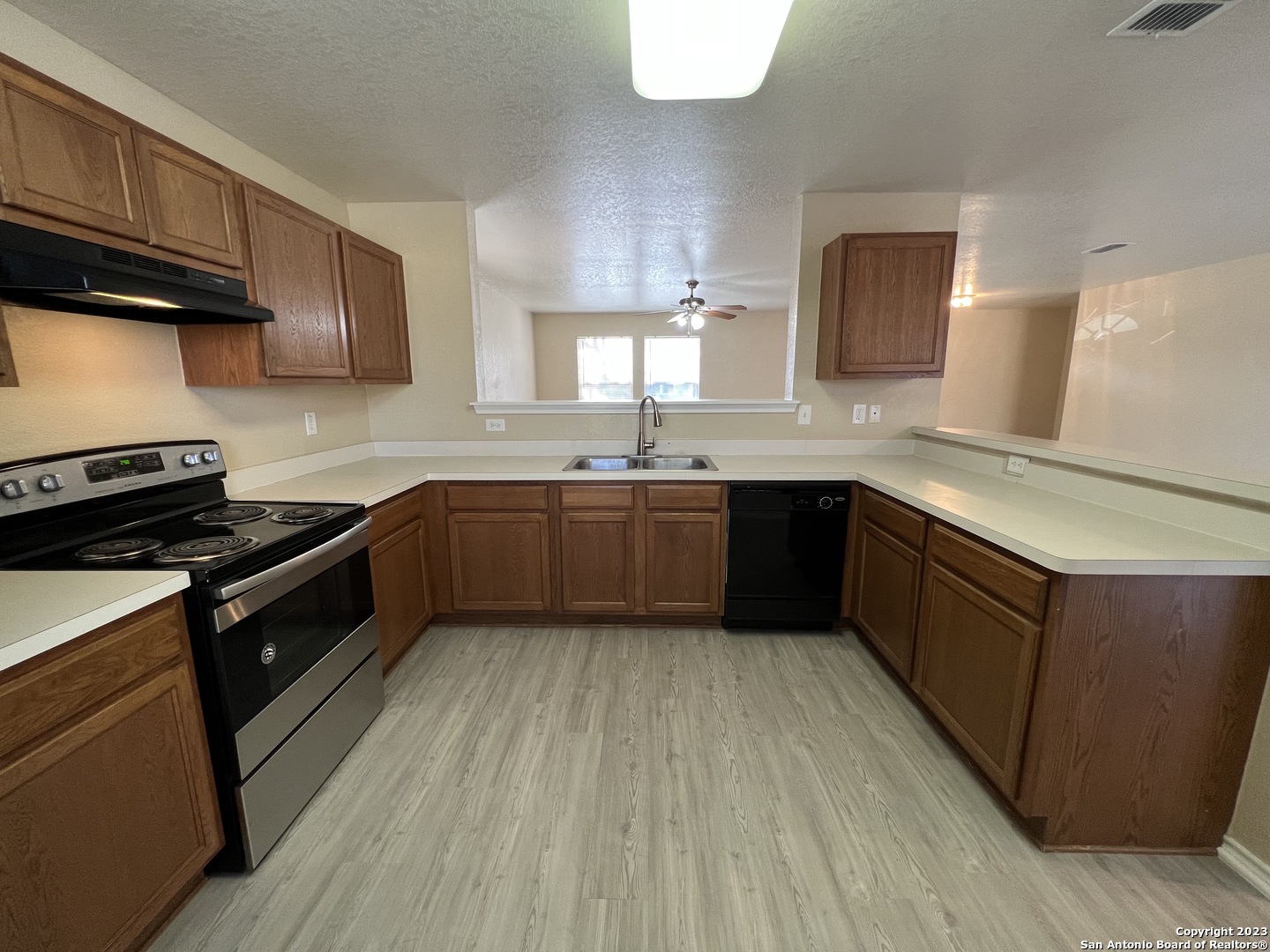 9111 Sycamore Cove San Antonio TX 78245