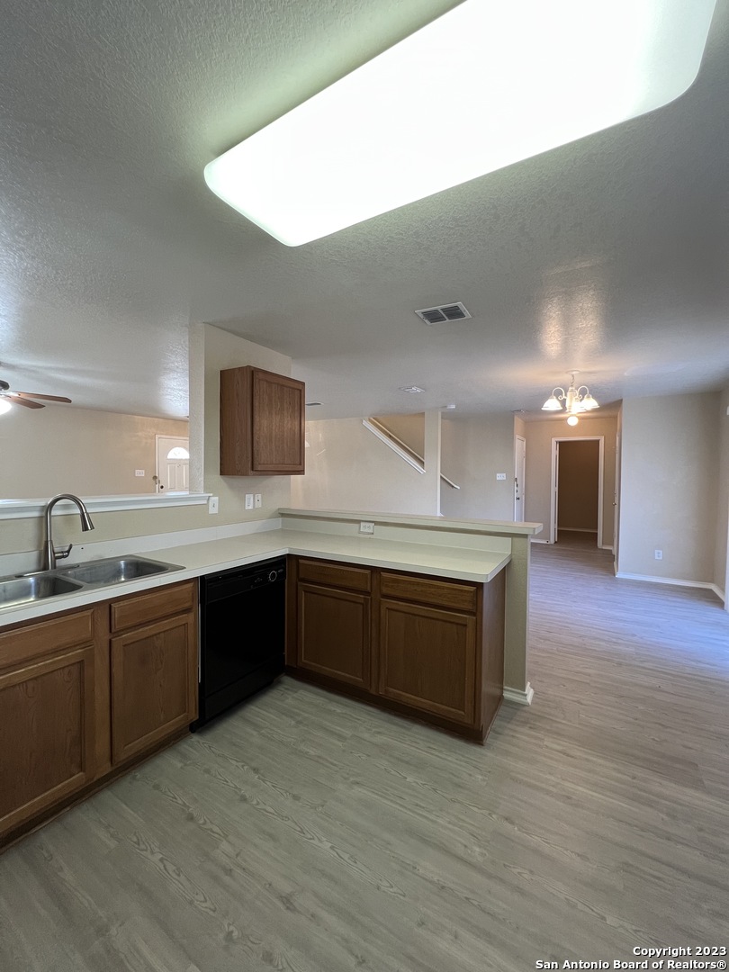 9111 Sycamore Cove San Antonio TX 78245