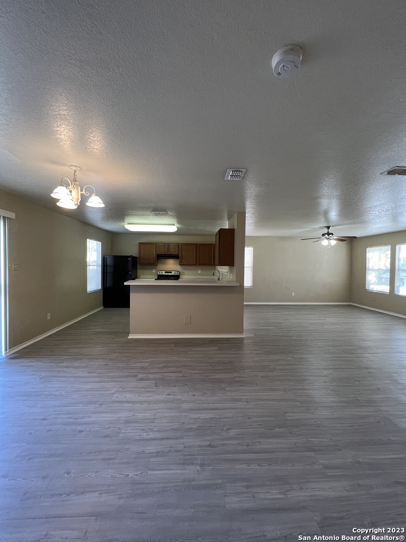 9111 Sycamore Cove San Antonio TX 78245