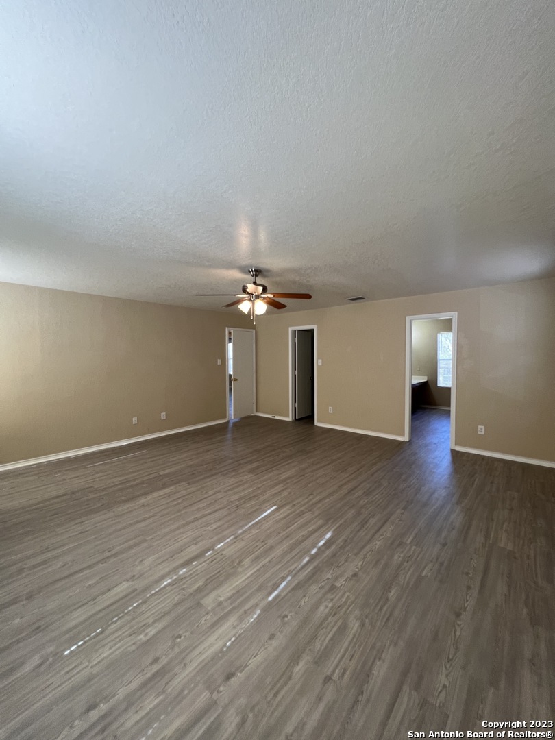 9111 Sycamore Cove San Antonio TX 78245