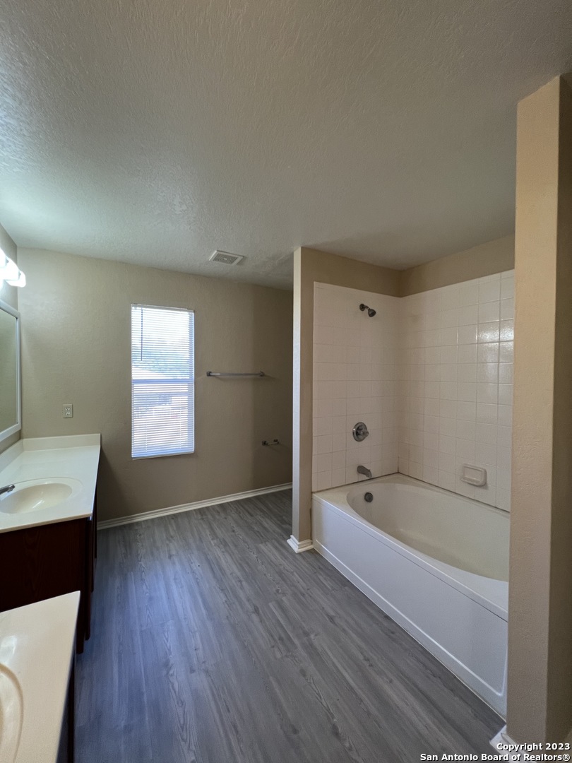 9111 Sycamore Cove San Antonio TX 78245