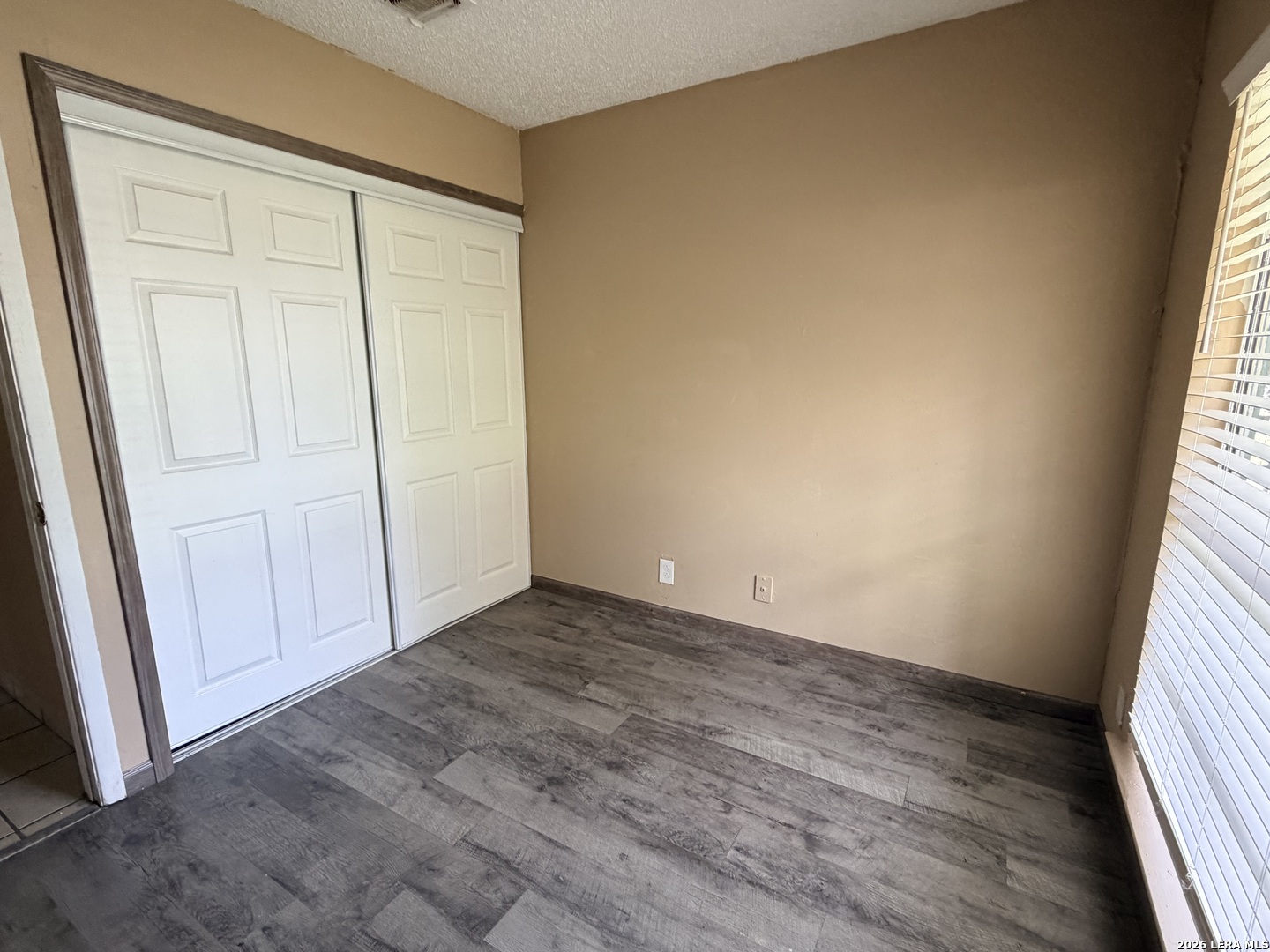 927 Walnut Park Street San Antonio TX 78227