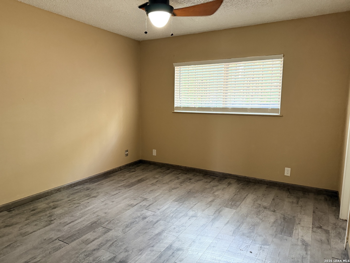 927 Walnut Park Street San Antonio TX 78227