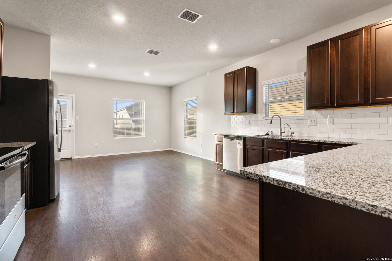 4227 Admirals Bend Converse TX 78109