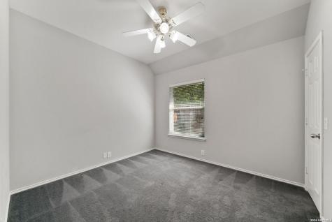 1327 Higgins Point San Antonio TX 78216