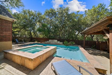 1327 Higgins Point San Antonio TX 78216