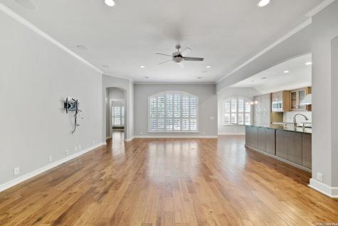 1327 Higgins Point San Antonio TX 78216