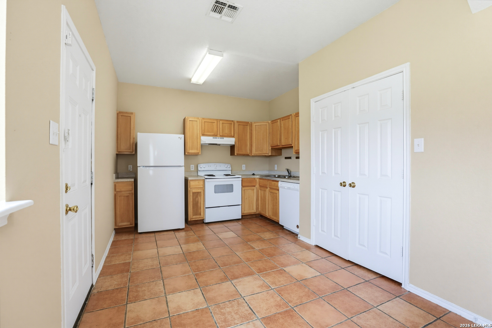 6342 Queens Castle San Antonio TX 78218