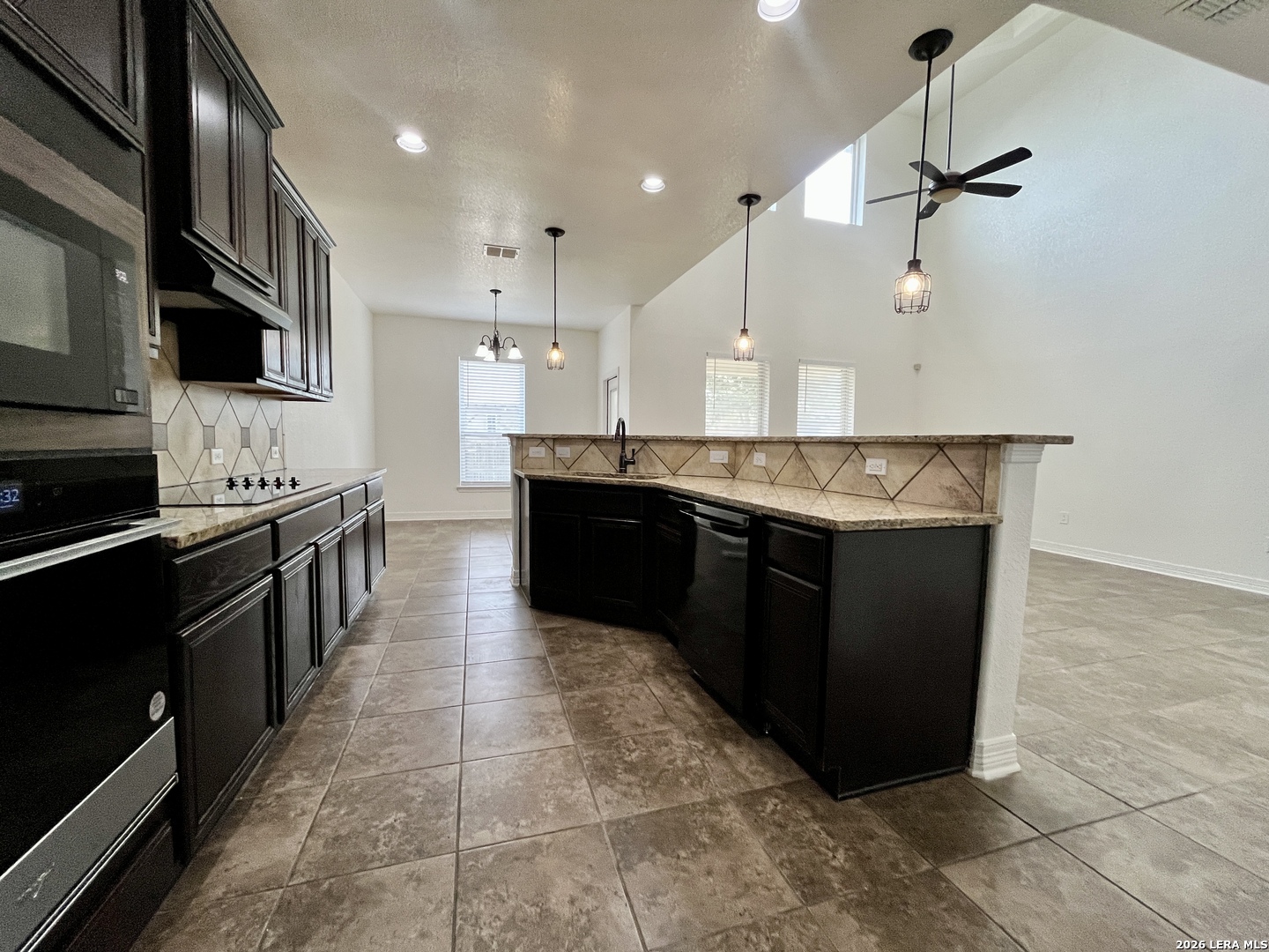 13724 Altamirano Live Oak TX 78233