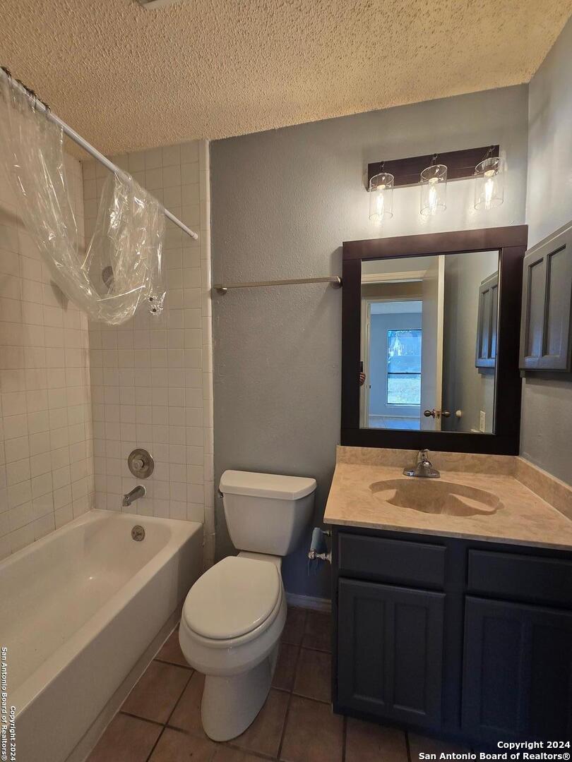 5647 Timberhurst San Antonio TX 78250