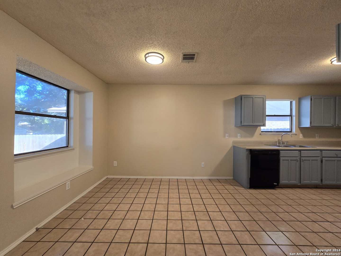 5647 Timberhurst San Antonio TX 78250
