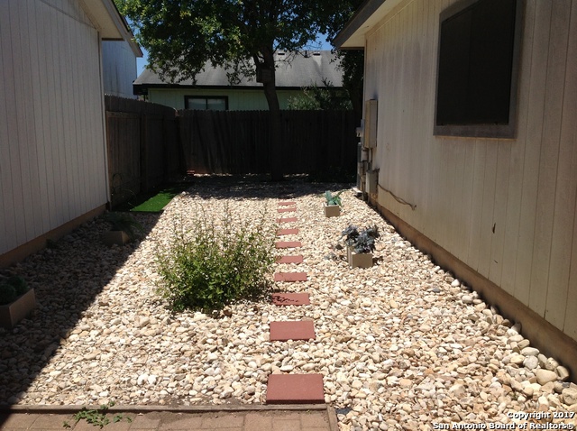 7631 Heathridge San Antonio TX 78250