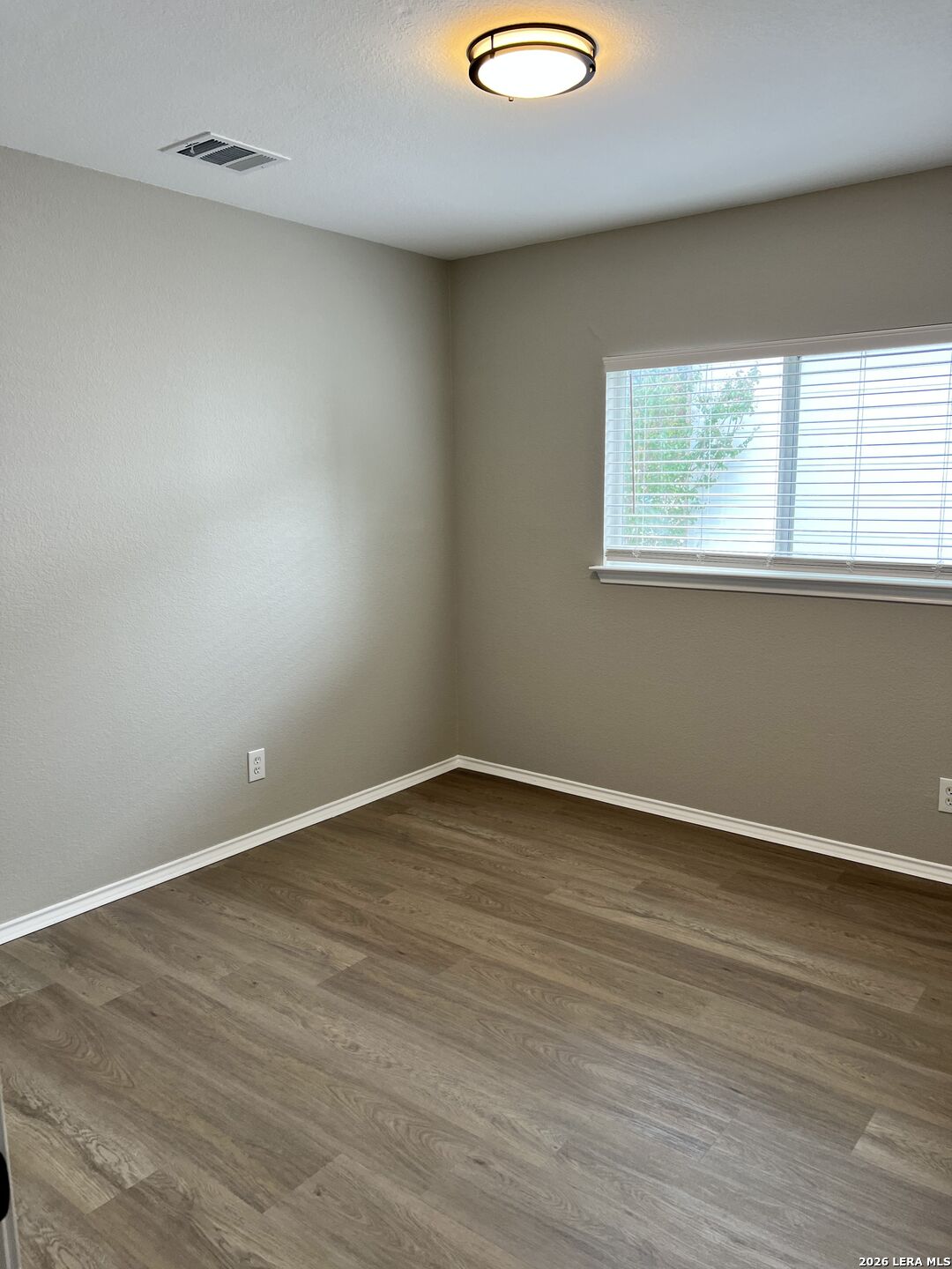 6814 Knights Haven Live Oak TX 78233