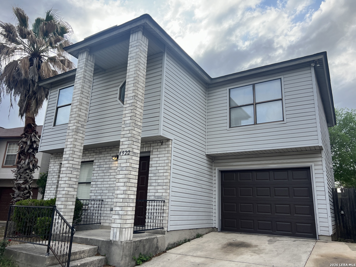 4922 Hilltop Field San Antonio TX 78240