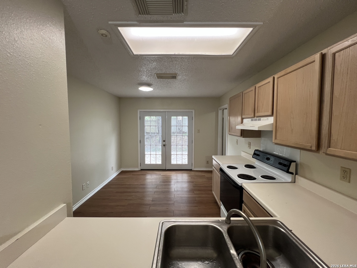 4922 Hilltop Field San Antonio TX 78240