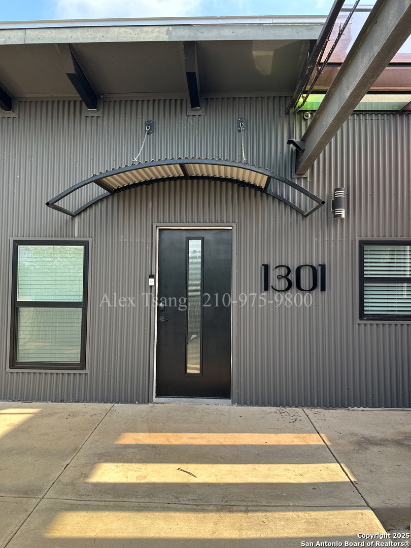 811 Montana Street San Antonio TX 78203