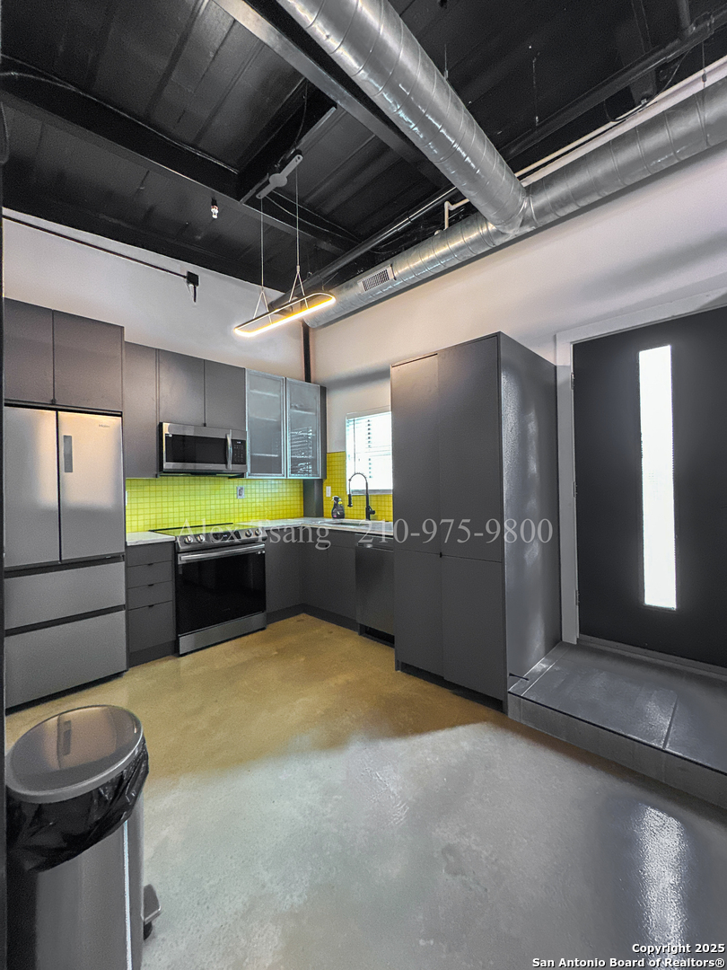 811 Montana Street San Antonio TX 78203