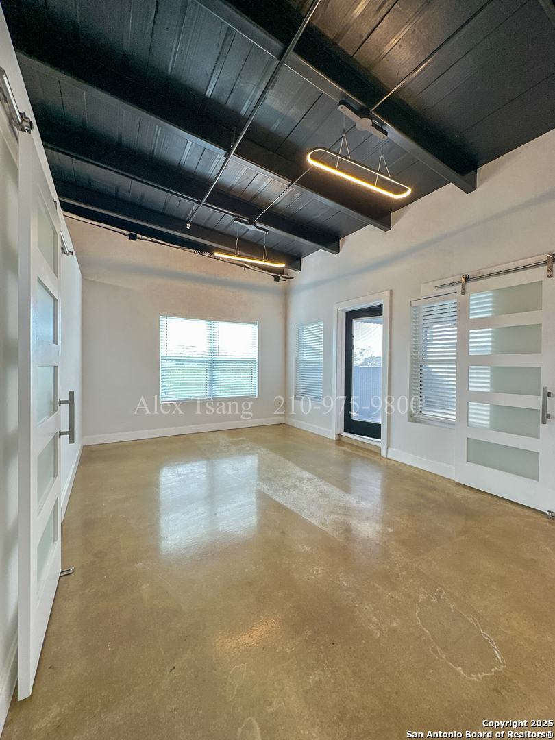 811 Montana Street San Antonio TX 78203