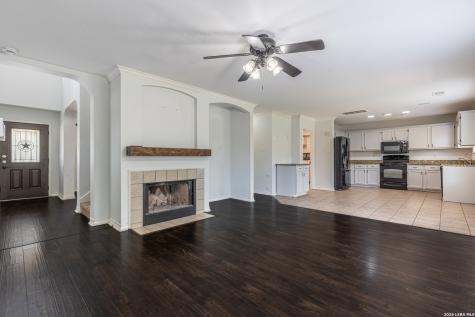10703 Tiger Chase San Antonio TX 78251