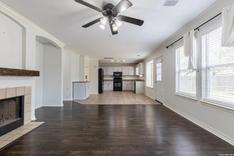 10703 Tiger Chase San Antonio TX 78251