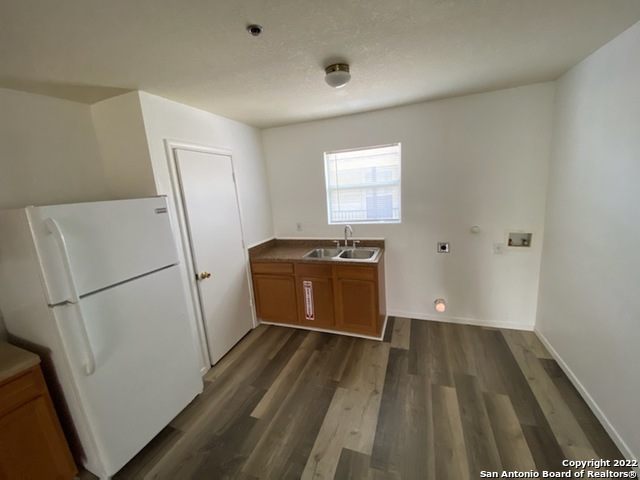 930 Drury Lane San Antonio TX 78221