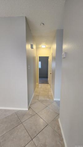 8206 Talkenhorn Converse TX 78109