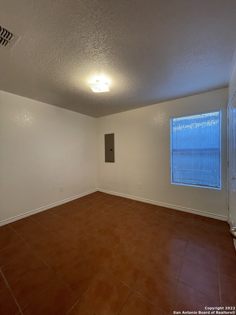 1721 Quintana Road San Antonio TX 78211
