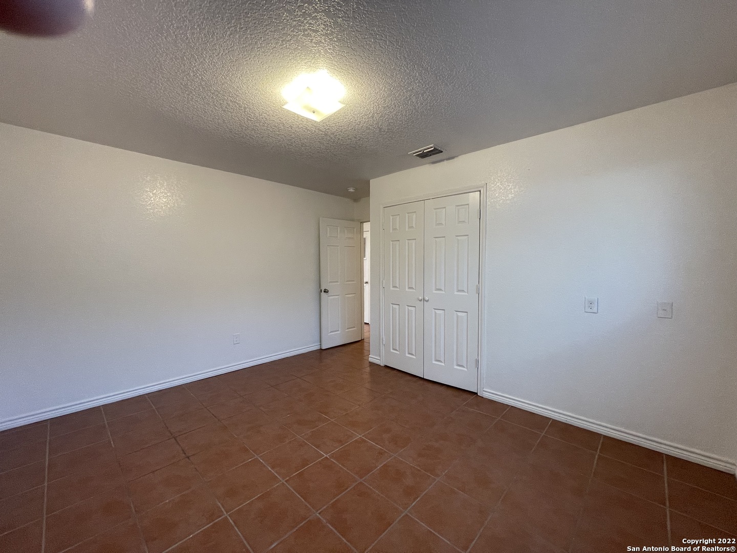 1721 Quintana Road San Antonio TX 78211