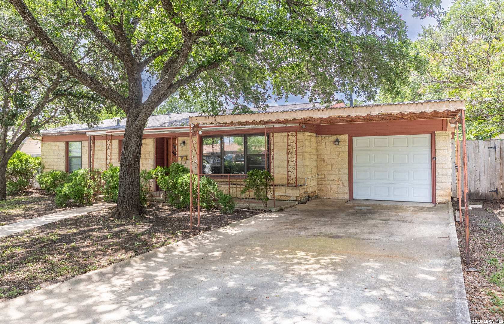 422 Sandalwood Lane San Antonio TX 78216